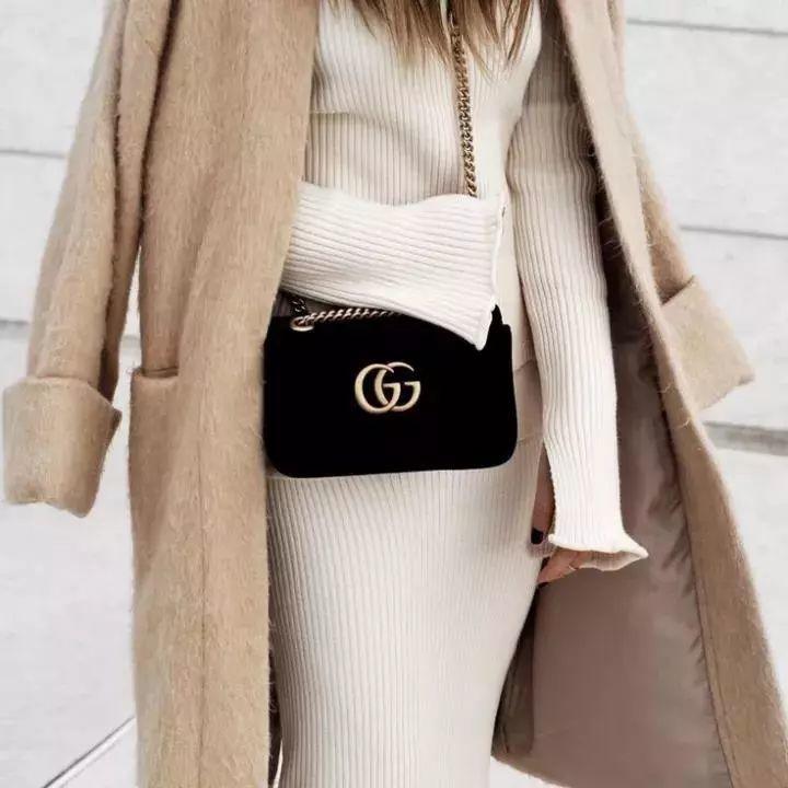 出门也能拎的包包,出门能装东西的包包