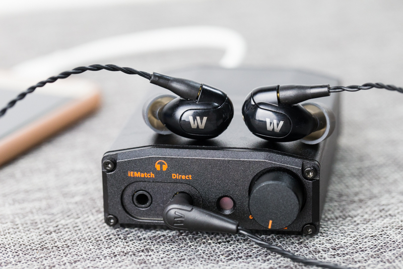 体验英伦之声,iFinanoiDSDBL解码耳放一体机评测