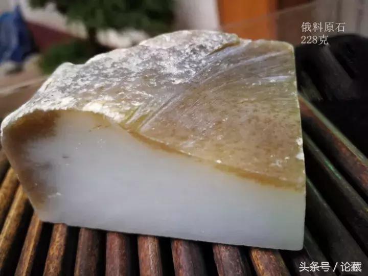 现代仿古玉器常用玉料识别（一）