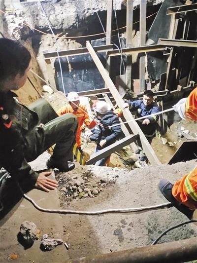 大河早点｜明天全省多地有重污染；农民4年画5幅《清明上河图》