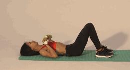 腋窝下有黑色的疙瘩怎么回事,腋窝有黑点和一些疙瘩