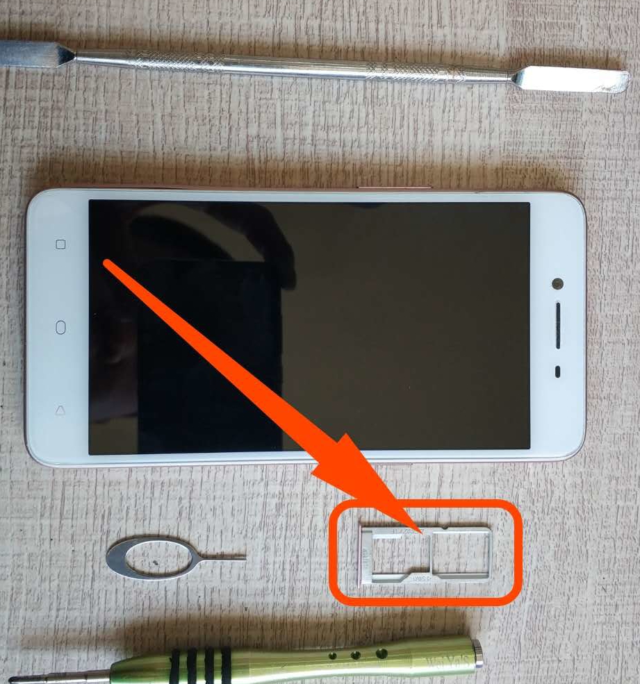 opporeno4pro手机进水了怎么办,oppo手机进水开不了机维修过程