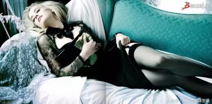 翡翠洗澡可以戴吗,翡翠怕水吗可以戴着洗澡吗