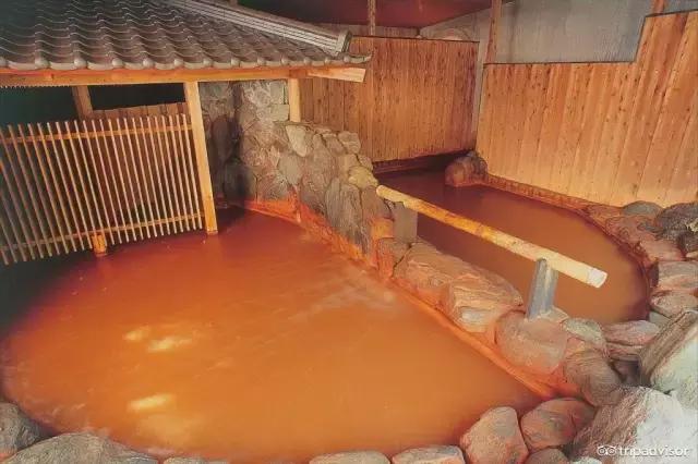 浴衣美食,舒适而又温暖的温泉