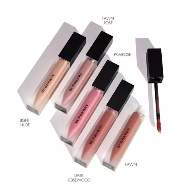 涂对口红,眼妆画成熊猫,也是伪素颜!