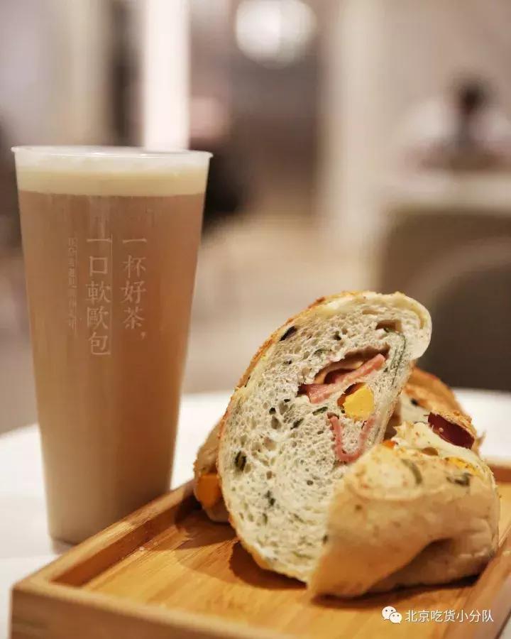 卖包包的茶来了，第1家在西单