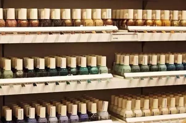 秋冬好看的指甲色,秋冬最适合的指甲油颜色多色搭配