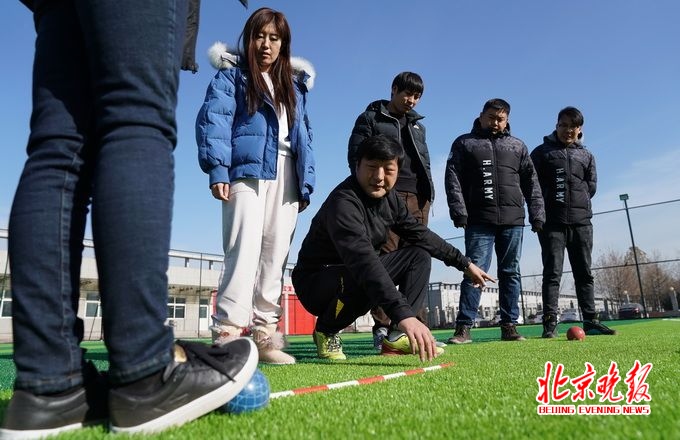 古代的蹴鞠场地是什么样,古代的蹴鞠是怎么玩儿的