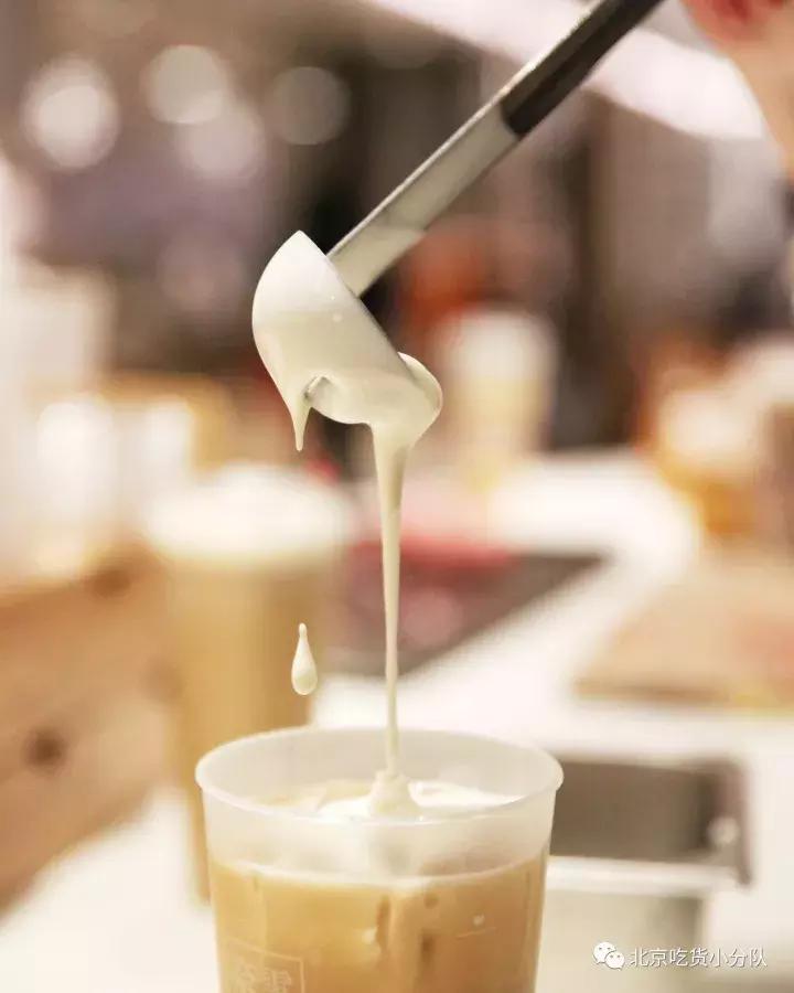 卖包包的茶来了，第1家在西单