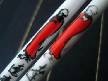 他做的鱼标，每个台钓人都想要！