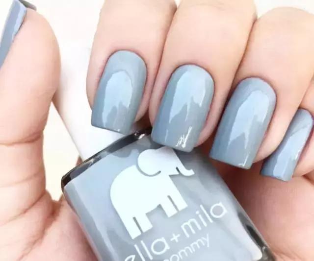 秋冬好看的指甲色,秋冬最适合的指甲油颜色多色搭配