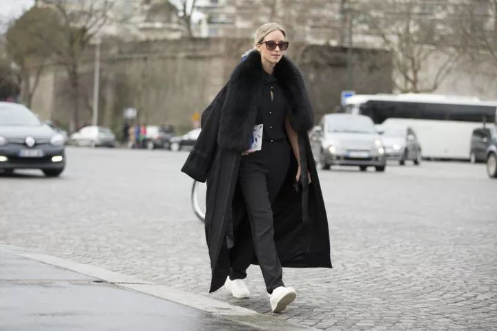 洋气上档次的围巾30岁,秋冬必备的围巾