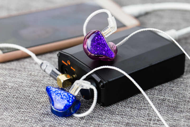 体验英伦之声,iFinanoiDSDBL解码耳放一体机评测