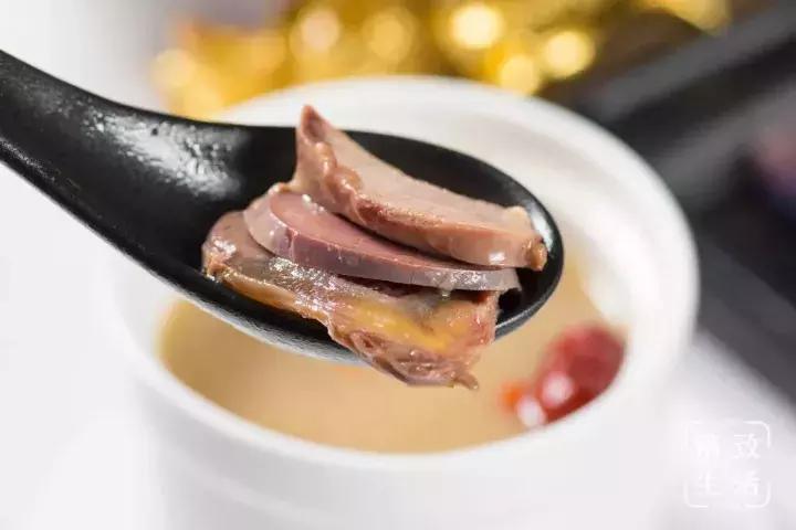 一家值得你品尝的驴肉火锅,超正的驴肉火锅