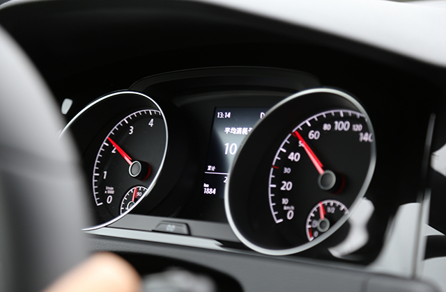 大众新高尔夫深度解析,高尔夫8r-line试驾