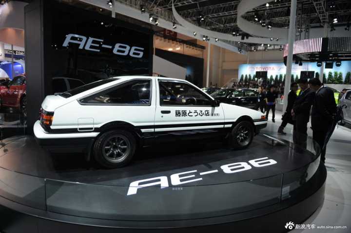 《头文字D》AE86很受年轻人喜欢，丰田汽车公司为什么不生产呢？