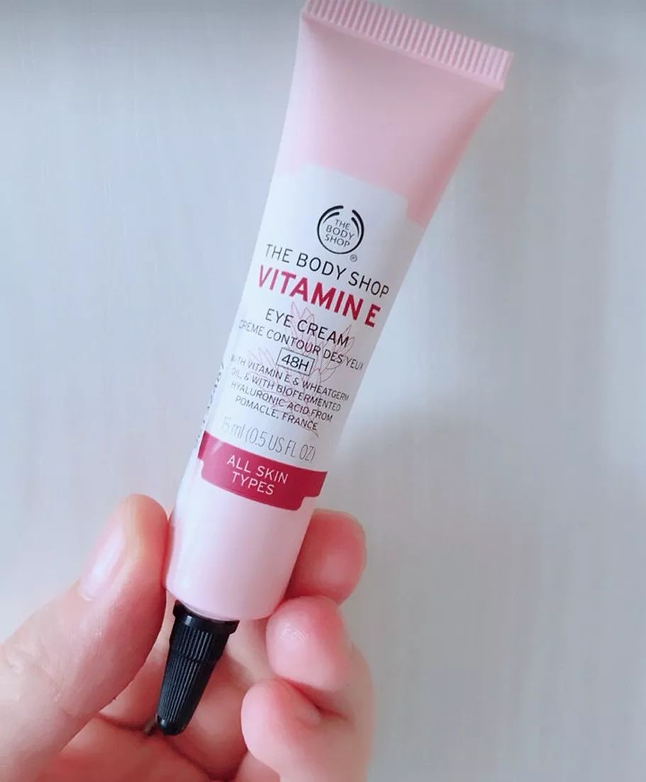 眼霜脂肪粒会自动消失吗,用眼霜长脂肪粒怎么办要怎么处理