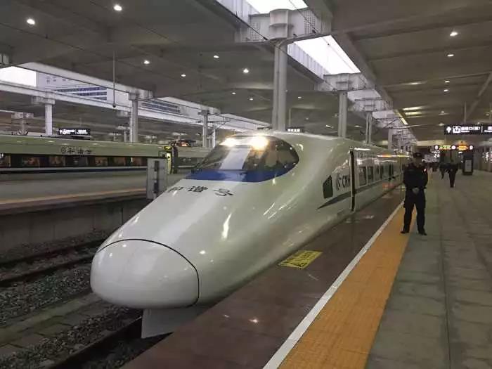 西成高铁和西成高铁比较,西成高铁经过重庆吗