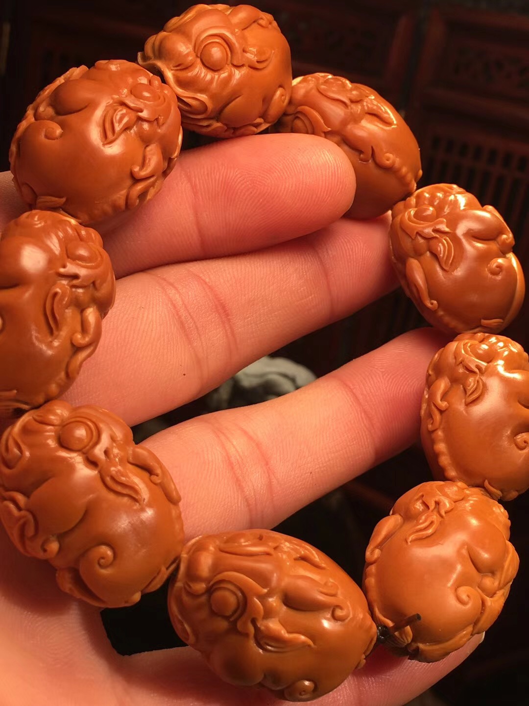 橄榄核里边都干了还容易开裂吗,橄榄核开裂用蛋清还是用502