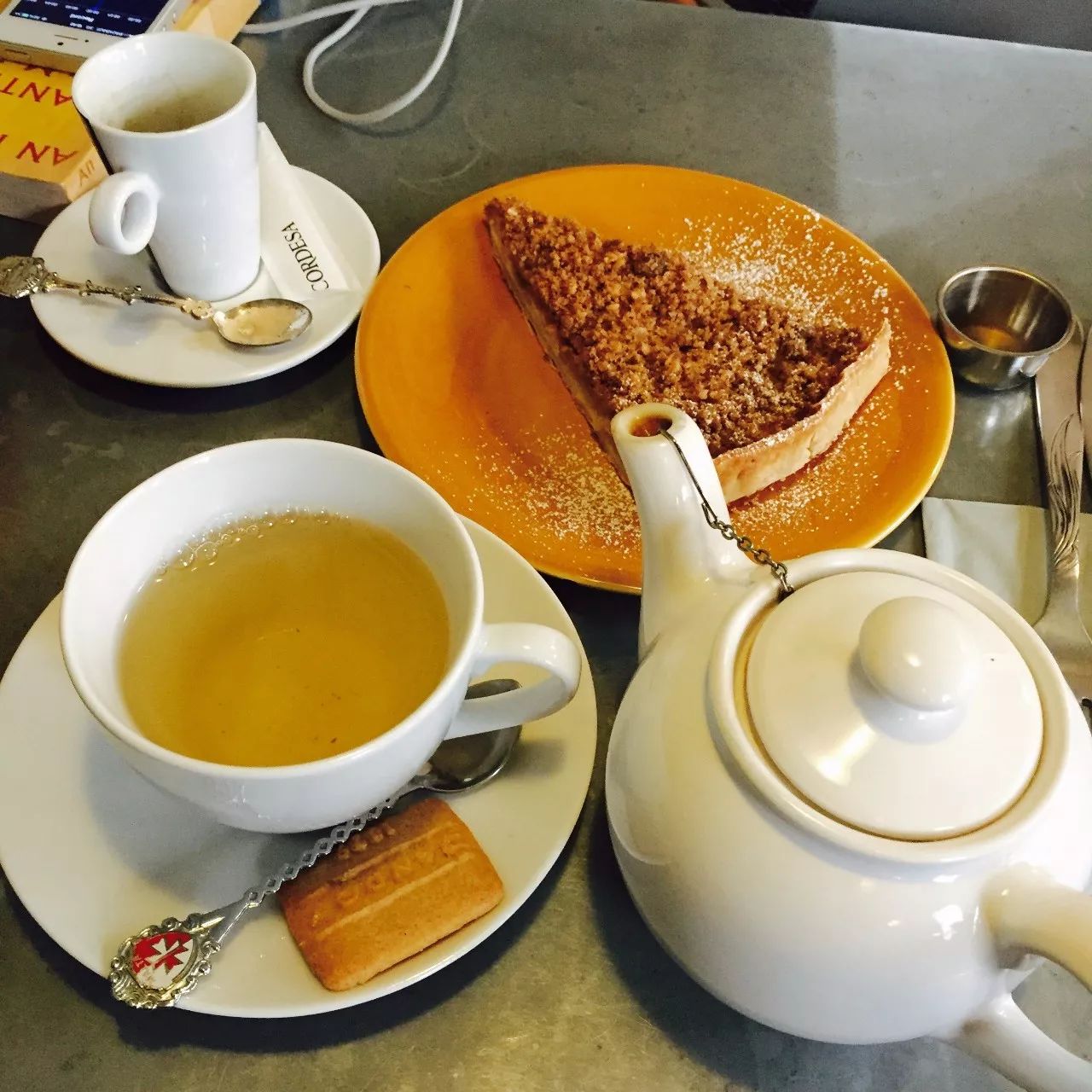 布鲁塞尔天鹅咖啡馆别具一格,布鲁塞尔的咖啡厅