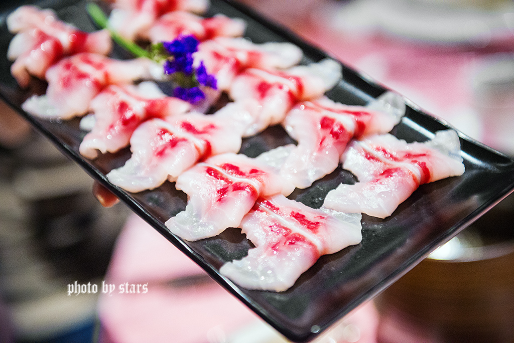 又一家暖爆上海冬天的网红黄金锅，让你穿越TVB