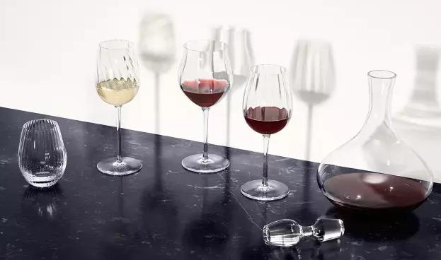 贵的葡萄酒一般是干红还是甜红,葡萄酒杯为什么不一样