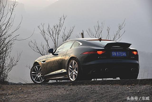 捷豹f-type巅峰极速测评,2020款捷豹f-type国内售价