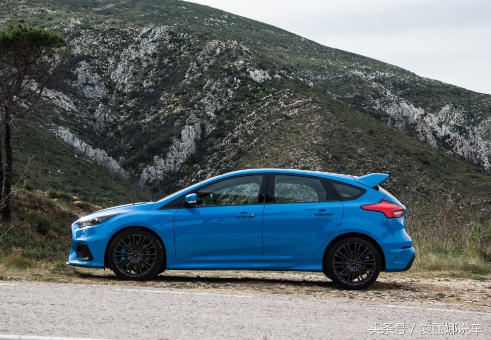 福特福克斯rs16款和18款区别,最新款福克斯rs是几几年的