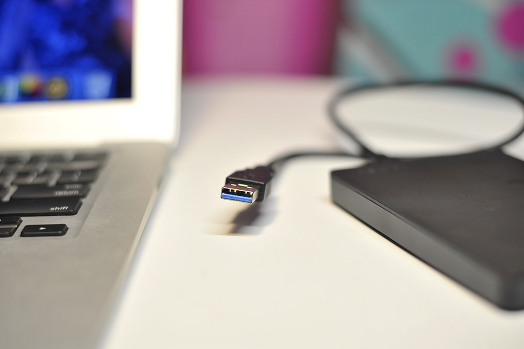 移动硬盘价格差距很大怎么回事,大容量移动硬盘为什么便宜