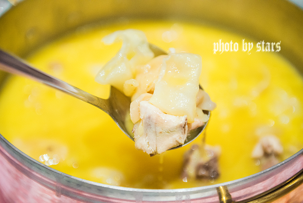 又一家暖爆上海冬天的网红黄金锅，让你穿越TVB