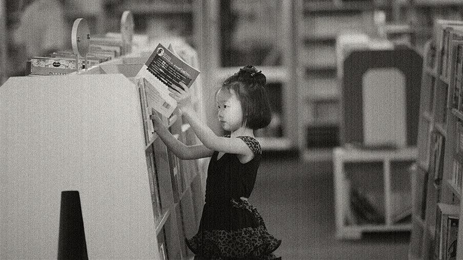 最近最大的新华书店,新华书店哪个比较大