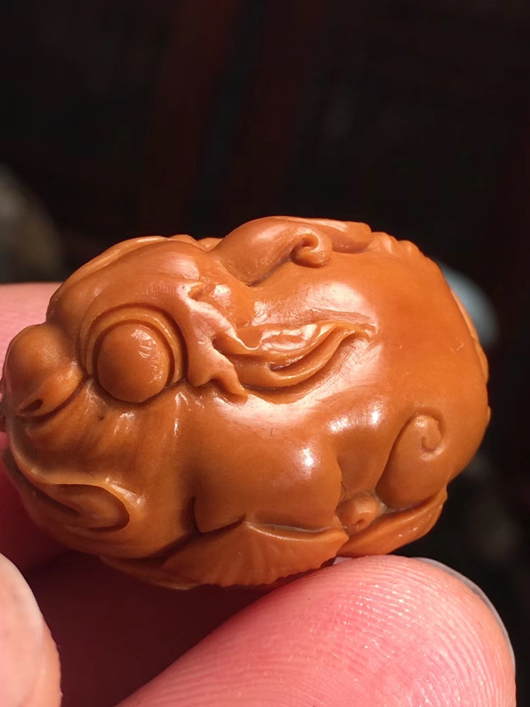 橄榄核里边都干了还容易开裂吗,橄榄核开裂用蛋清还是用502