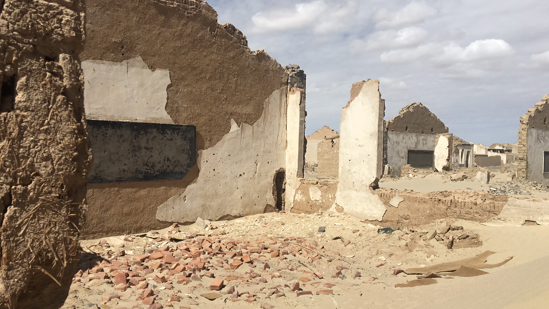 冷湖到底在哪里,冷湖为什么荒凉