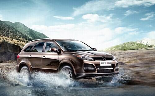 车内积水了咋办？手把手教你安全应对