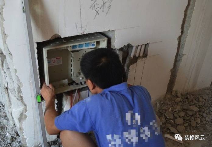 弱电箱一般布置在哪里,什么是家装弱电箱