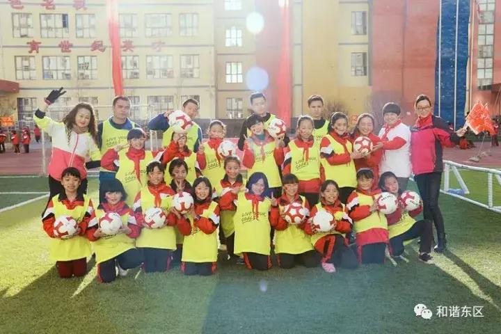 2017年国际足联Liveyourgoals（追梦）女生足球节开幕啦……晓泉带你回顾每一个精彩瞬间！