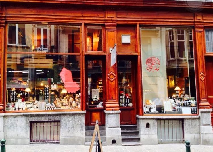 布鲁塞尔天鹅咖啡馆别具一格,布鲁塞尔的咖啡厅