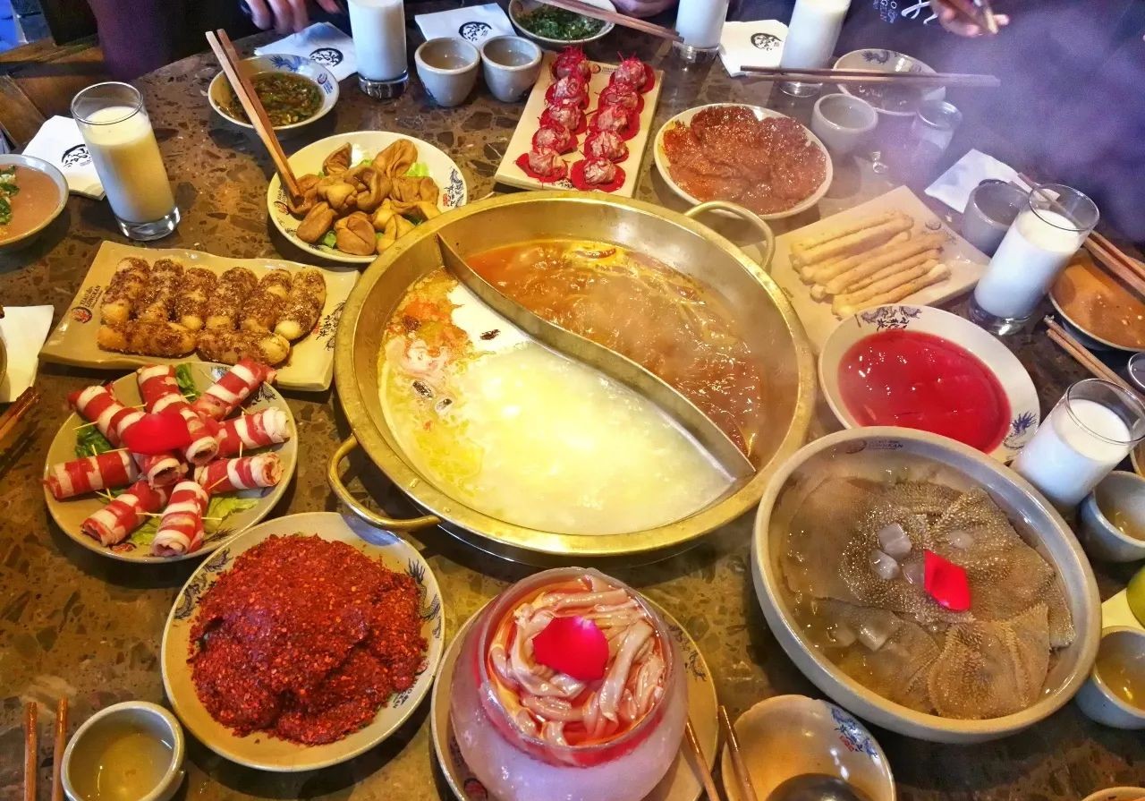 一分钟吃遍成都特色美食,带你一起吃遍成都的美食