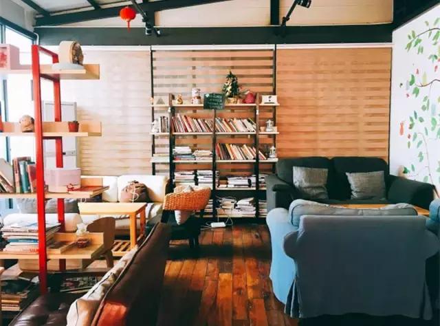 三亚鲜花网红打卡咖啡厅,三亚海边最近咖啡厅