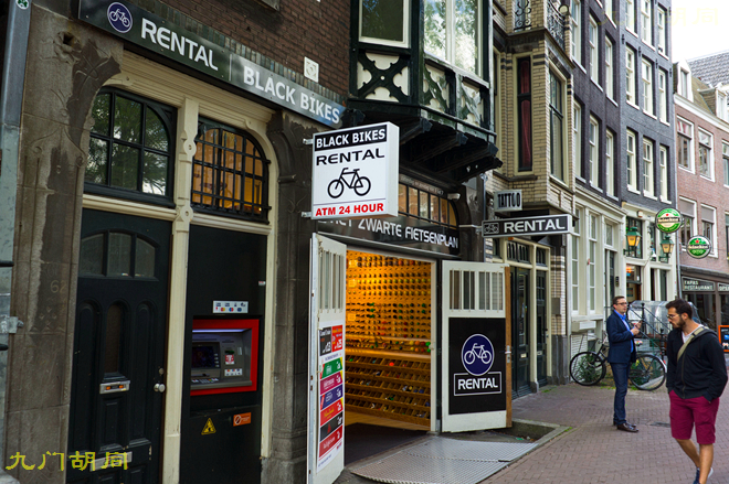 阿姆斯特丹河里自行车,阿姆斯特丹的白色自行车