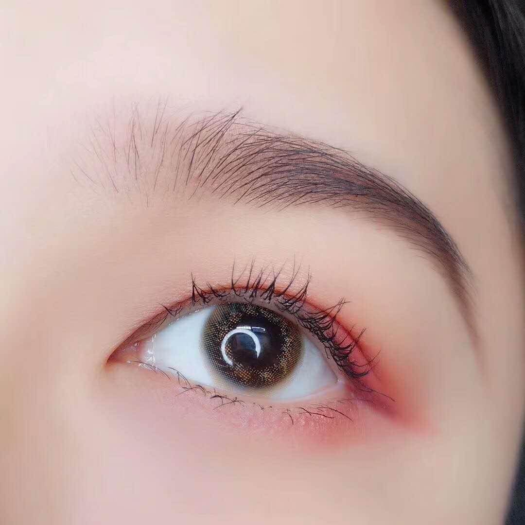 为什么什么牌子的美瞳都不舒服 (为什么有些美瞳特别的软)