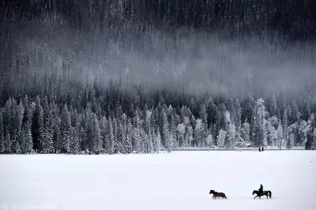 冬天值得去的旅游景点自驾游,冬季值得去旅游的十大地方
