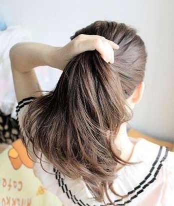 中长发发簪盘发图解,如何用发簪盘发教程