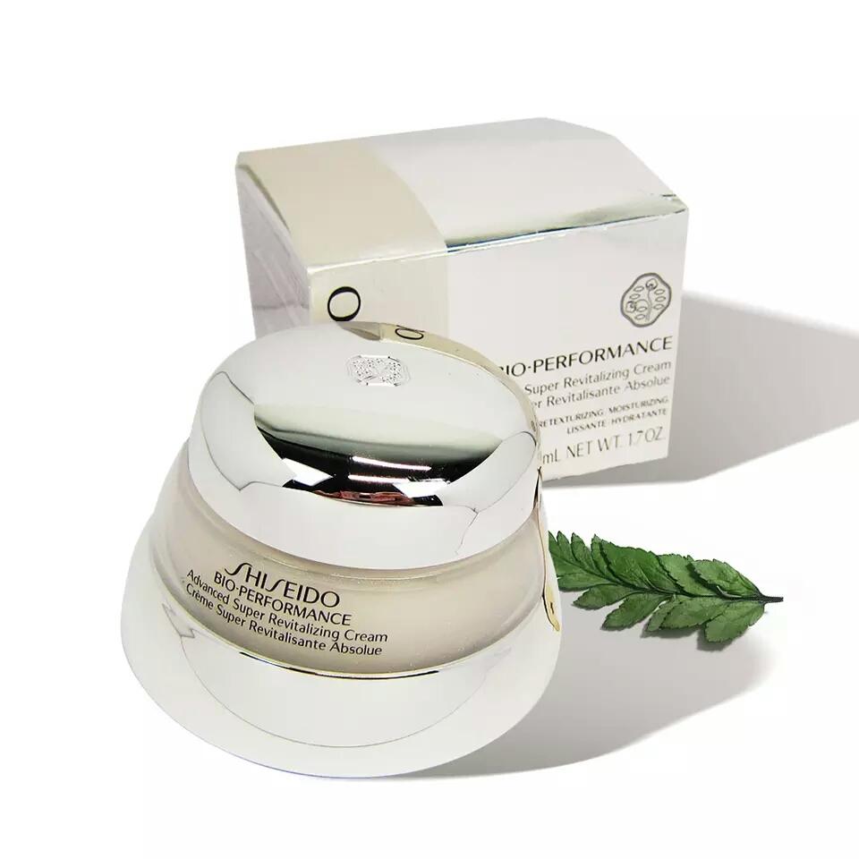 天气干燥脸脱皮哪种面霜好,天气冷的面霜哪种好用