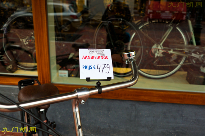 阿姆斯特丹河里自行车,阿姆斯特丹的白色自行车