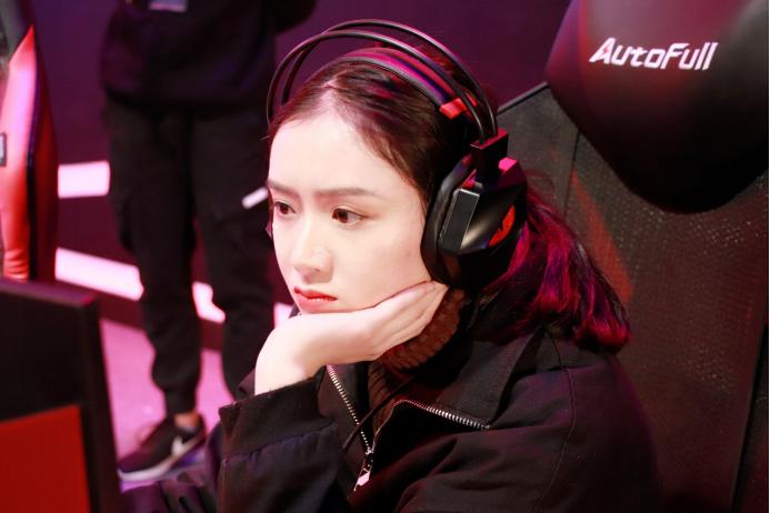 jdg让二追三击败tesuzi,rng让二追三战胜jdg刀妹