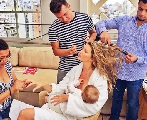 温碧霞同学照片,温碧霞和同学的差距