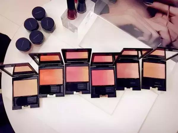 有哪些腮红美的犯规,抢劫了我的钱包