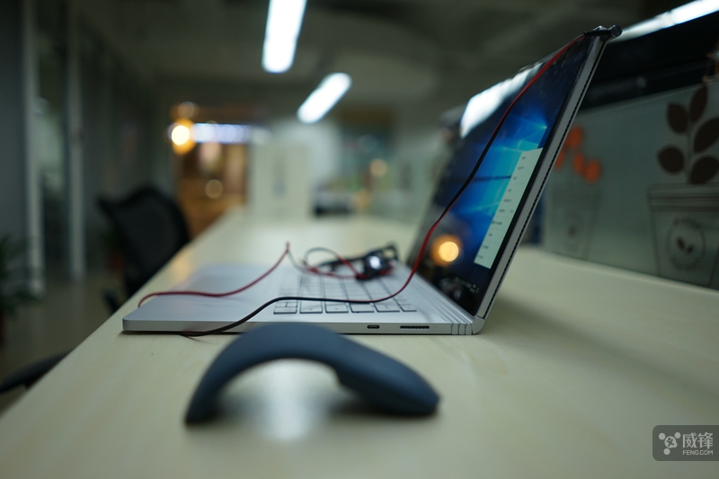 娴嬭瘎寰蒋surfacebook3,娣卞害璇勬祴surface2