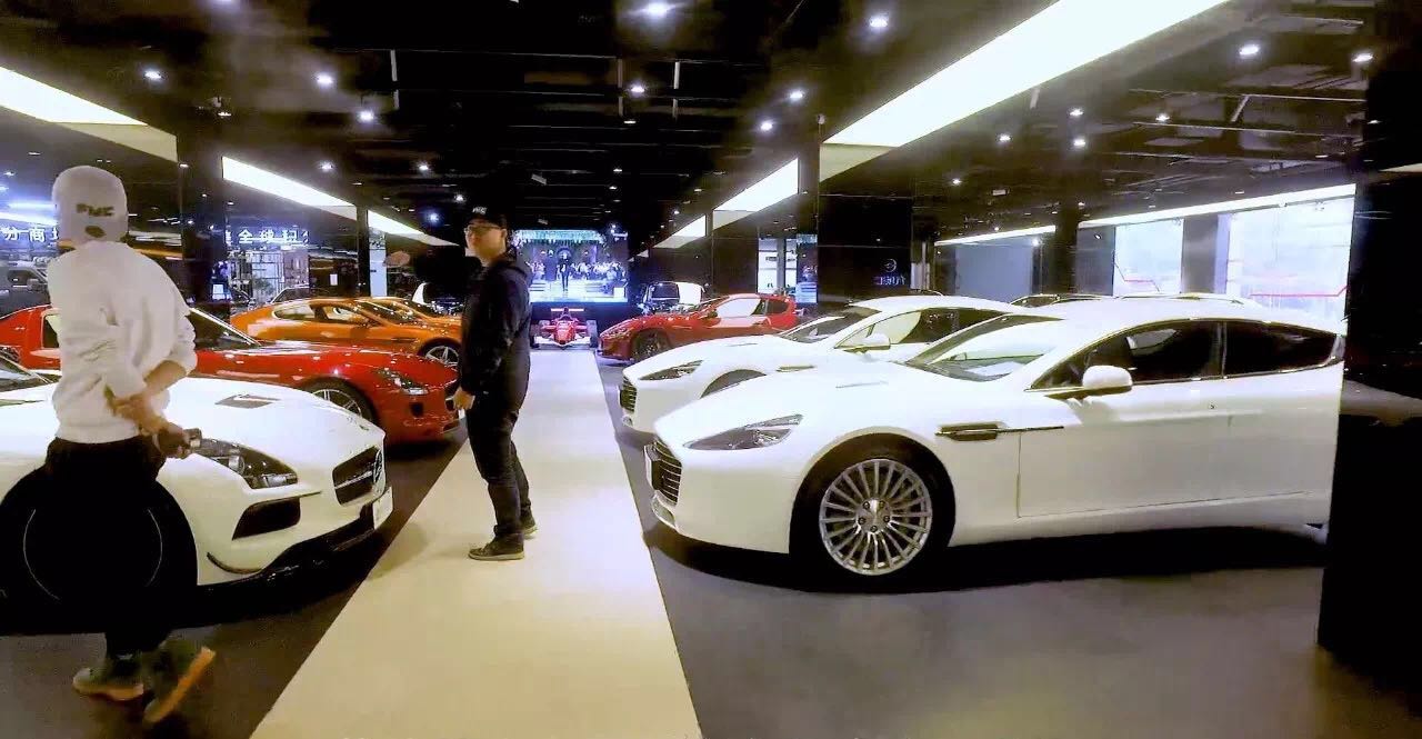 我去魔都二手车市场逛了一圈,最后竟然选择了传说中最没性价比的